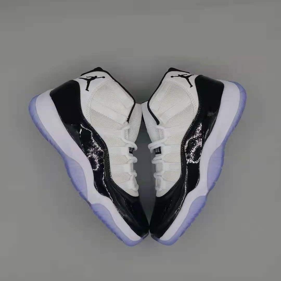 Air Jordan 11 Retro "Concord"