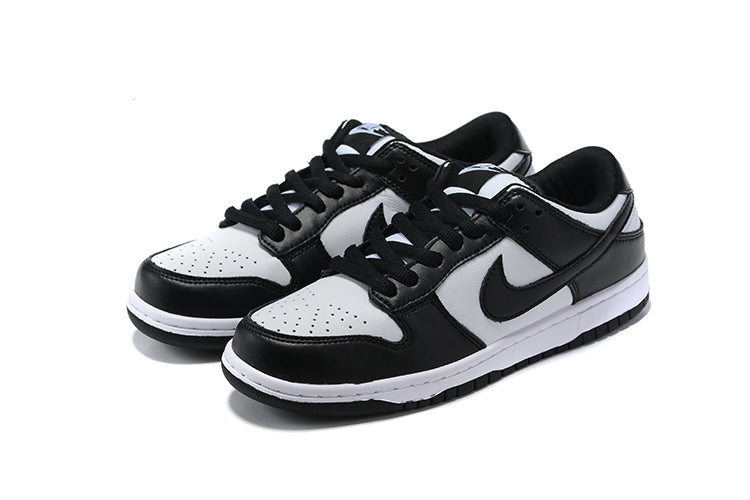 Nike SB Dunk Low Panda