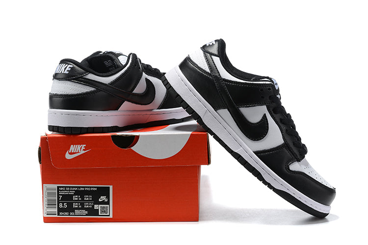 Nike SB Dunk Low Panda