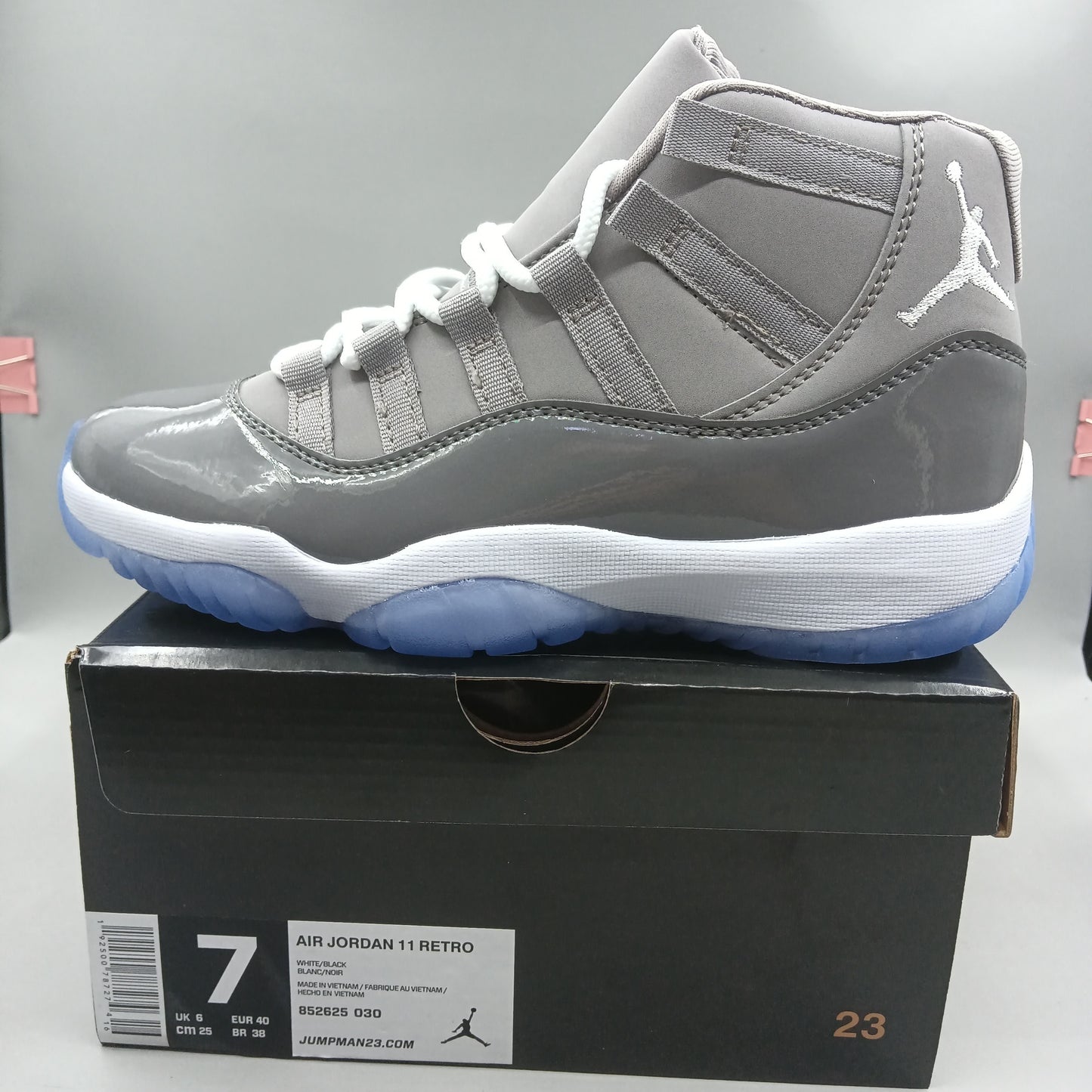 Air Jordan 11 Retro "Cool Grey"