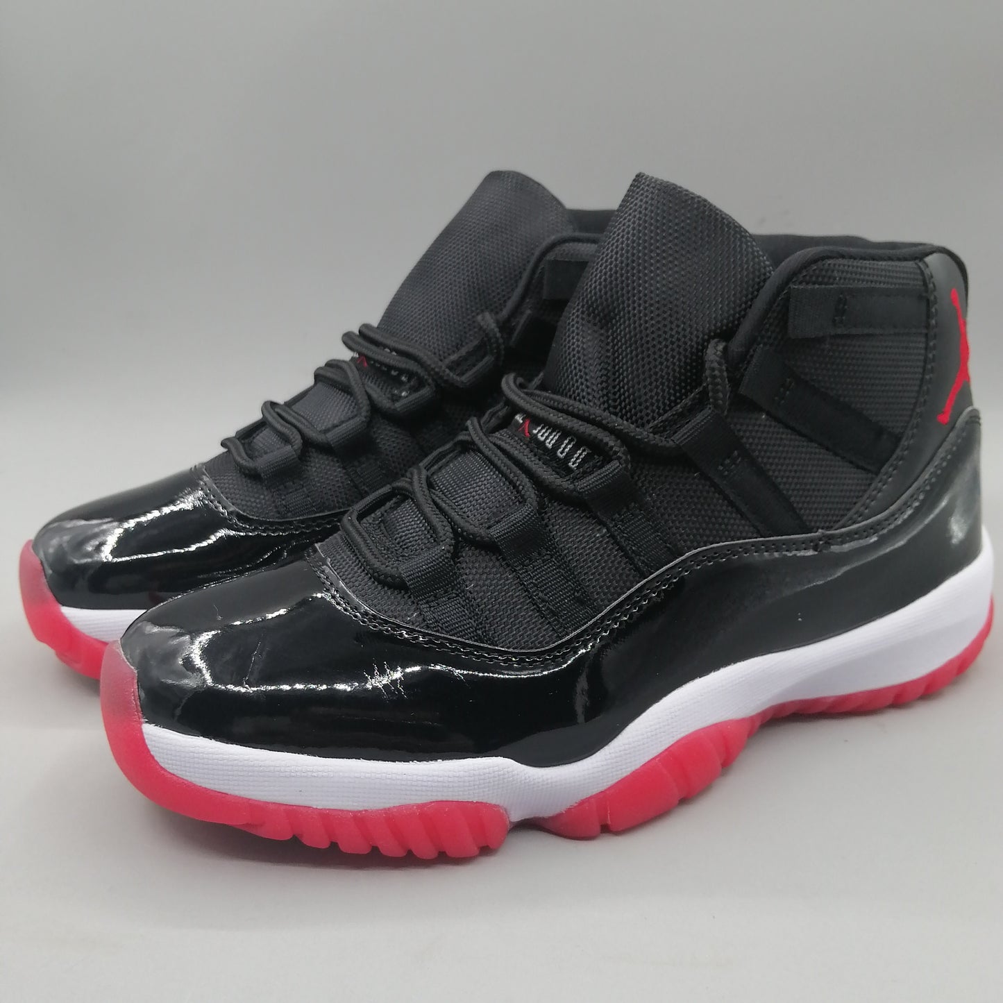 Air Jordan 11 Retro "Bred"